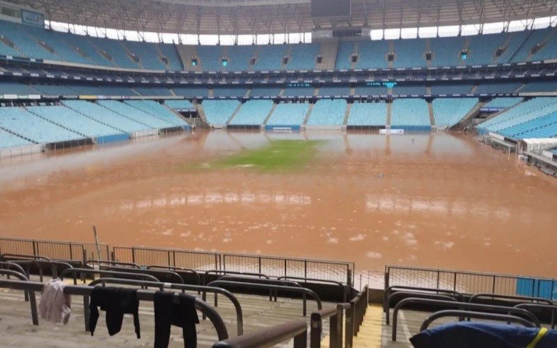 Gramado da Arena alago por causa da enchente | abc+
