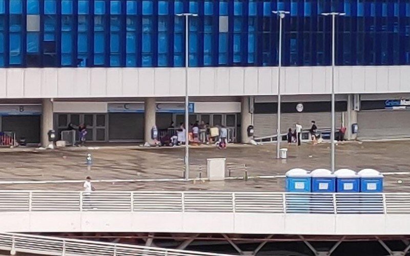 Grêmio Mania, na Arena, foi saqueada neste domingo (5) | abc+