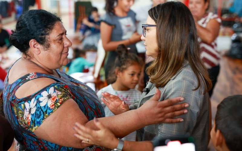 Primeira-dama em visita a Canoas