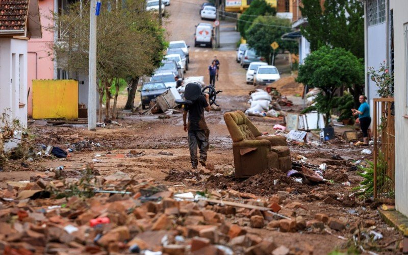 Enquanto água subia na região, cidades como Sinimbu constatavam destruição em maio do ano passado | abc+