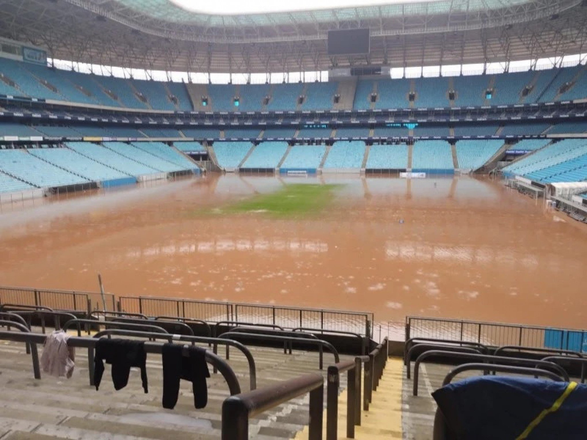 CATÁSTROFE NO RS: Grêmio suspende treinamentos do fim de semana por causa das inundações em Porto Alegre