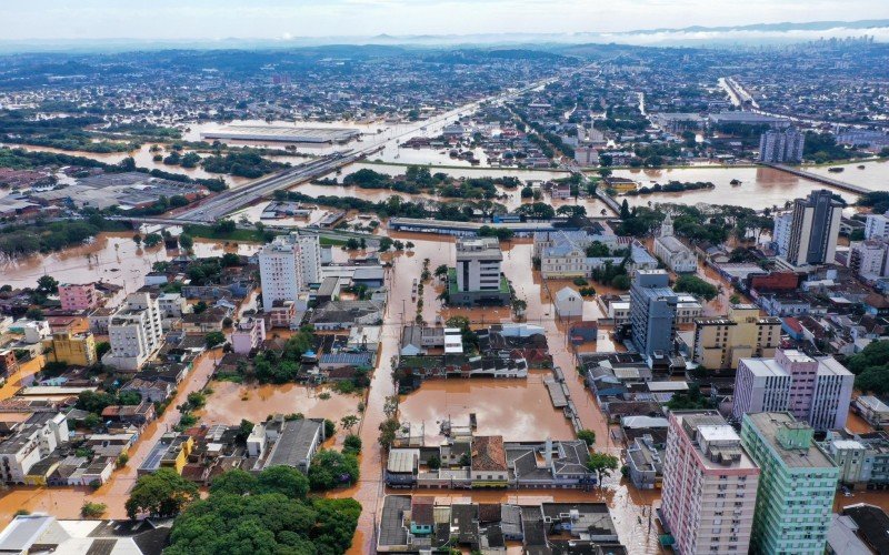 Fotos aéreas mostram a enchente no Centro de São Leopoldo