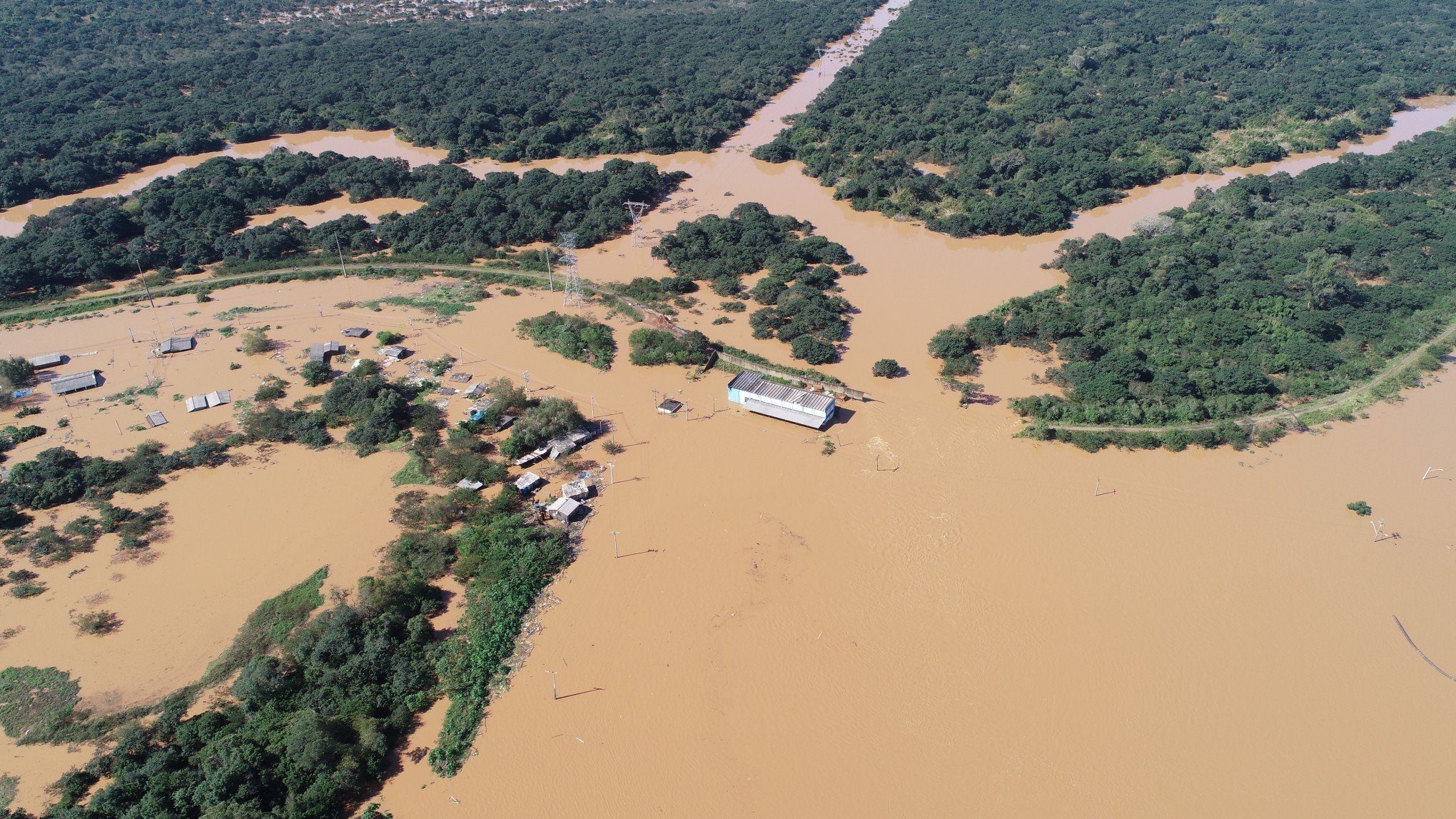 Estado quer assumir gestão dos sistemas de proteção contra enchentes, mas precisa de recursos