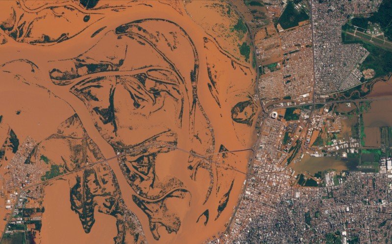 CATÁSTROFE NO RS: Satelite Corpernicus mostra Porto Alegre submersa