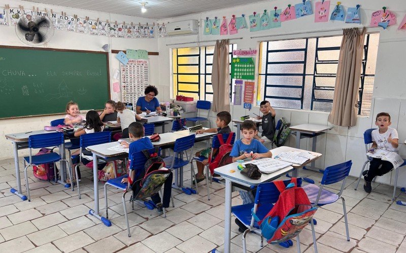 Em Parobé, sala de aula da escola Noemy Fay dos Santos | abc+