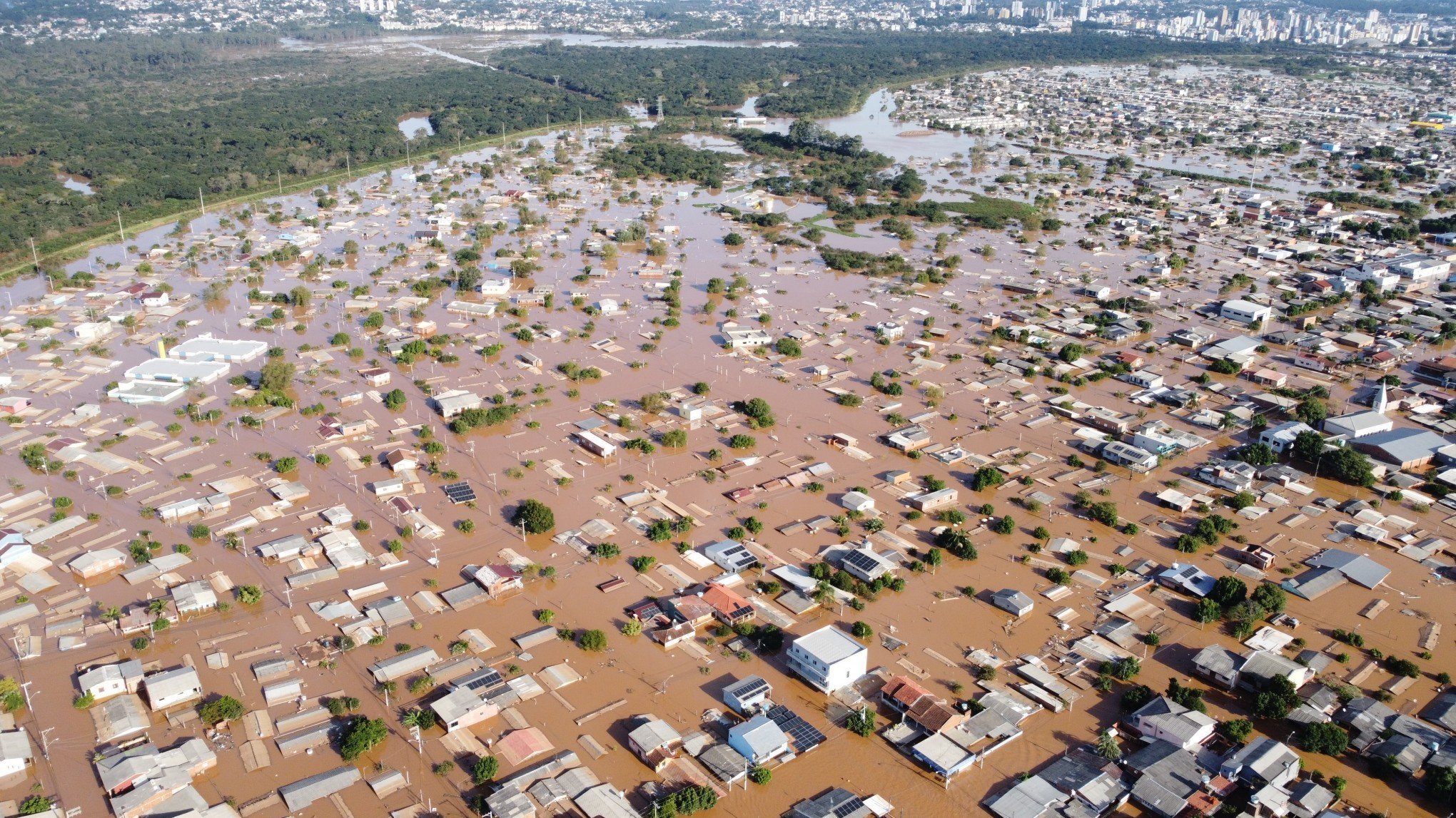 CATÁSTROFE NO RS: Estado confirma 113 mortes devido às enchentes; 146 continuam desaparecidos