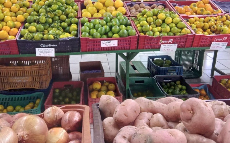 Fruteira do bairro São Jorge está conseguindo operar mesmo com problemas pontuais  | abc+