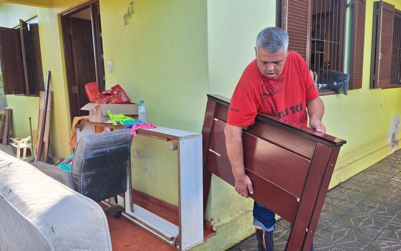 Limpeza no bairro Santo Afonso, em Novo Hamburgo  | abc+