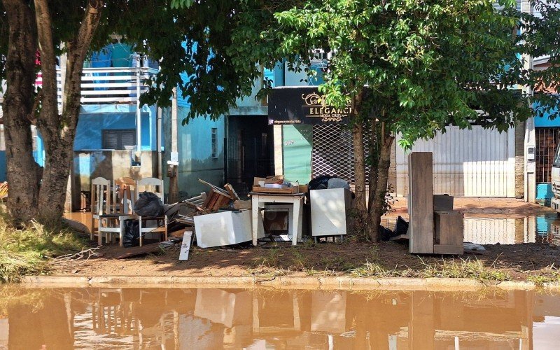 Bairro Santo Afonso, em Novo Hamburgo, segue com alagamentos - foto de quinta-feira (9)  | abc+