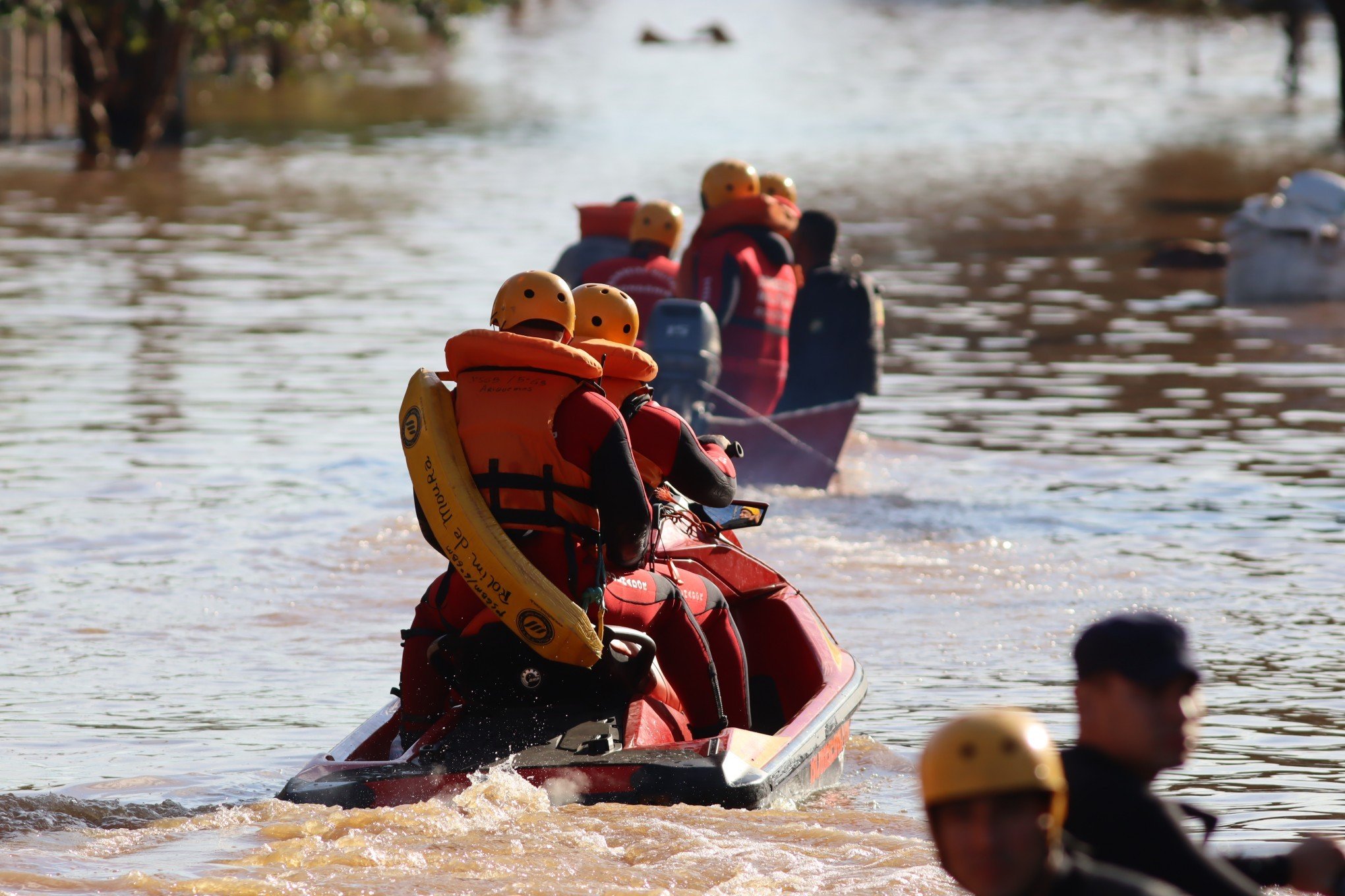 CATÁSTROFE NO RS: Mais de 76 mil pessoas foram resgatadas no Estado; boletim atualiza situação das enchentes
