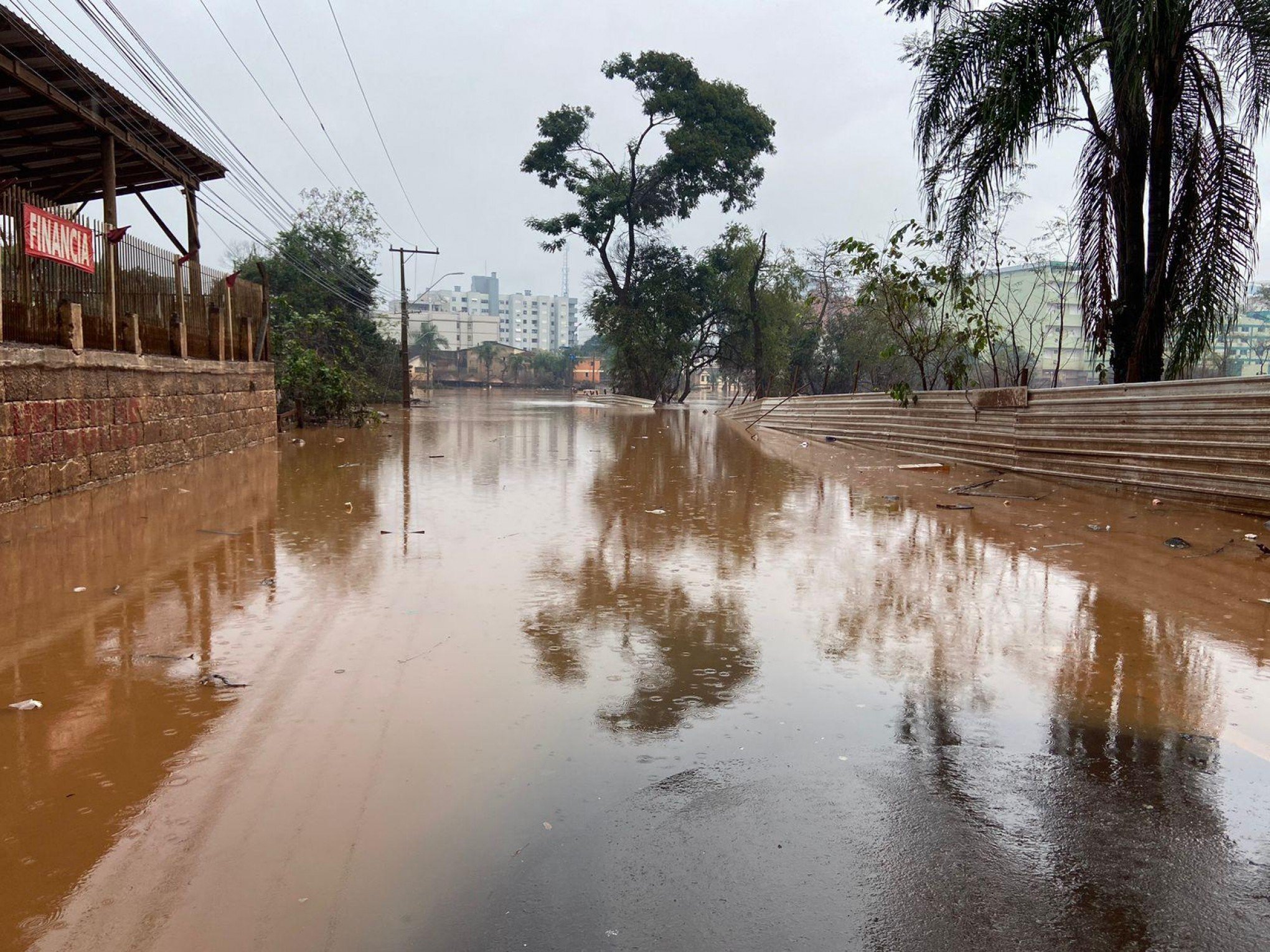 ALERTA NO VALE DO TAQUARI: Região tem risco de "inundações severas" por causa do volume do rio
