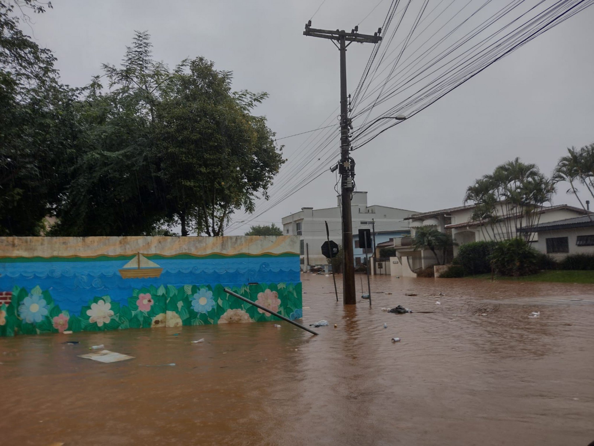 CATÁSTROFE NO RS: Rio Caí volta a subir e Defesa Civil reforça alerta para evacuações