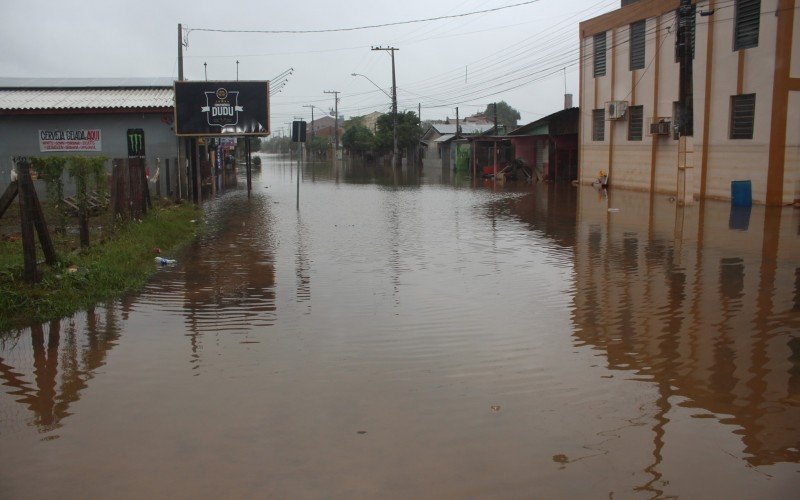 Rua Lepoldo Wasum, bairro Santo Afonso no início de maio de 2024 | abc+