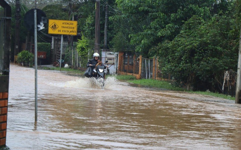 Bairro Barrinha, em Campo Bom, enfrenta nova enchente