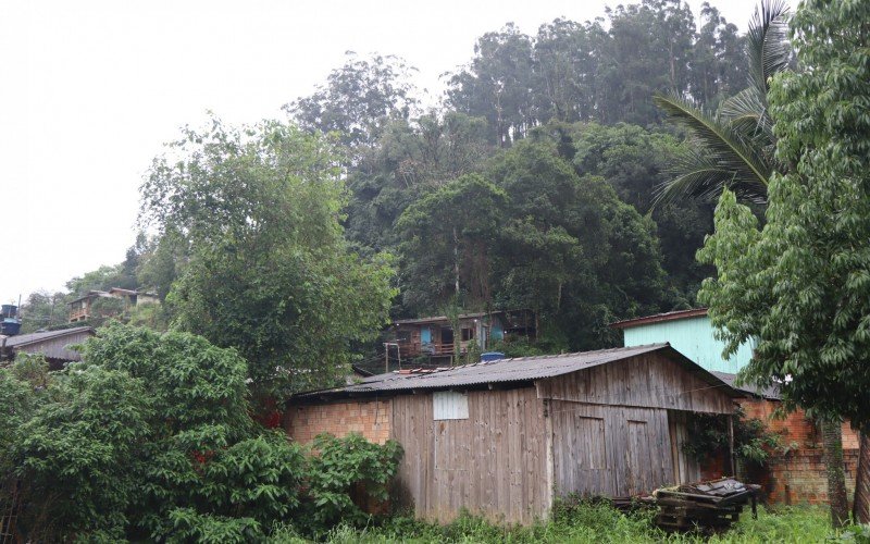 Casas em morros sempre correm maiores perigos