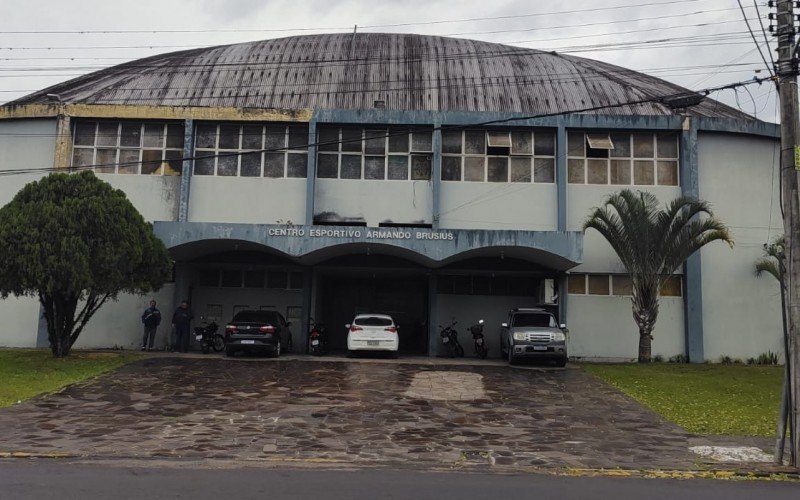 Irmãs eram voluntárias no ginánio municipal de Três Coroas, onde teriam furtado itens de doações as vítimas das enchentes | abc+