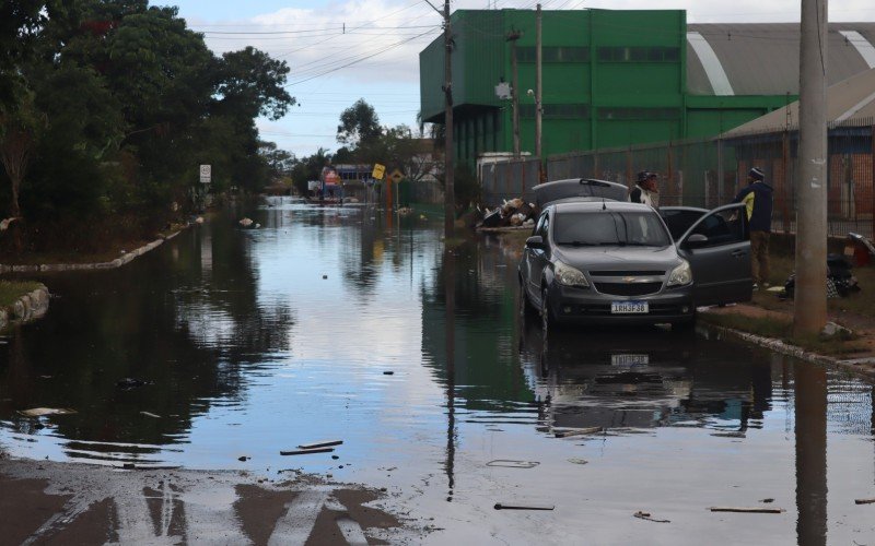 Ruas voltam a alagar no bairro Santo Afonso | abc+