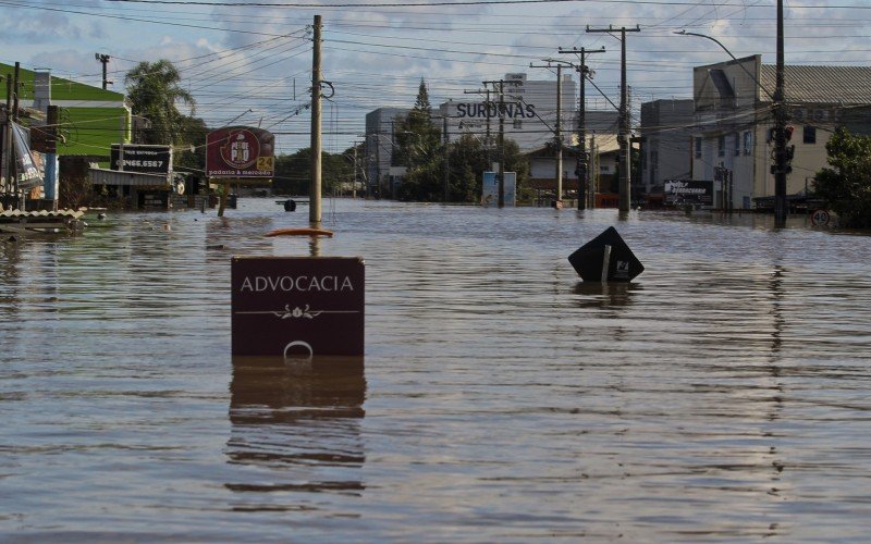 Canoas foi uma das cidades mais afetadas pelas enchentes entre os meses de abril e maio  | abc+