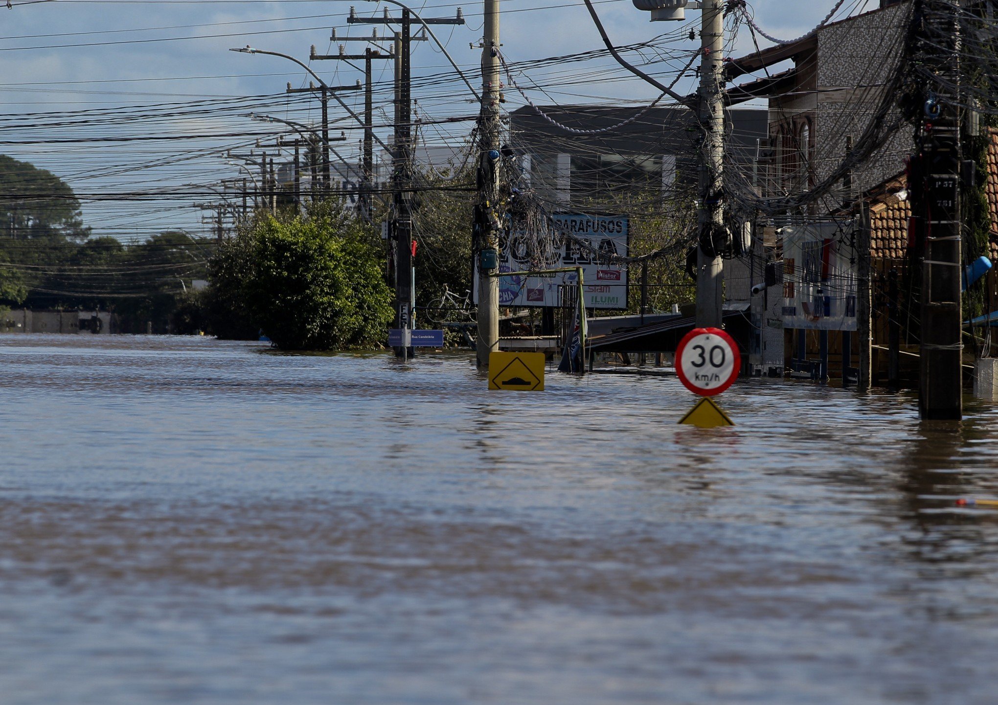 LEPTOSPIROSE: Idoso vítima das enchentes morre após 4 dias de internação; veja os sintomas