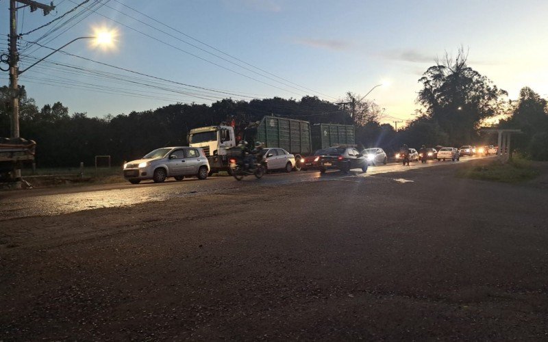 Motoristas registraram muito movimento na Estrada da Integração no fim desta quarta-feira | abc+