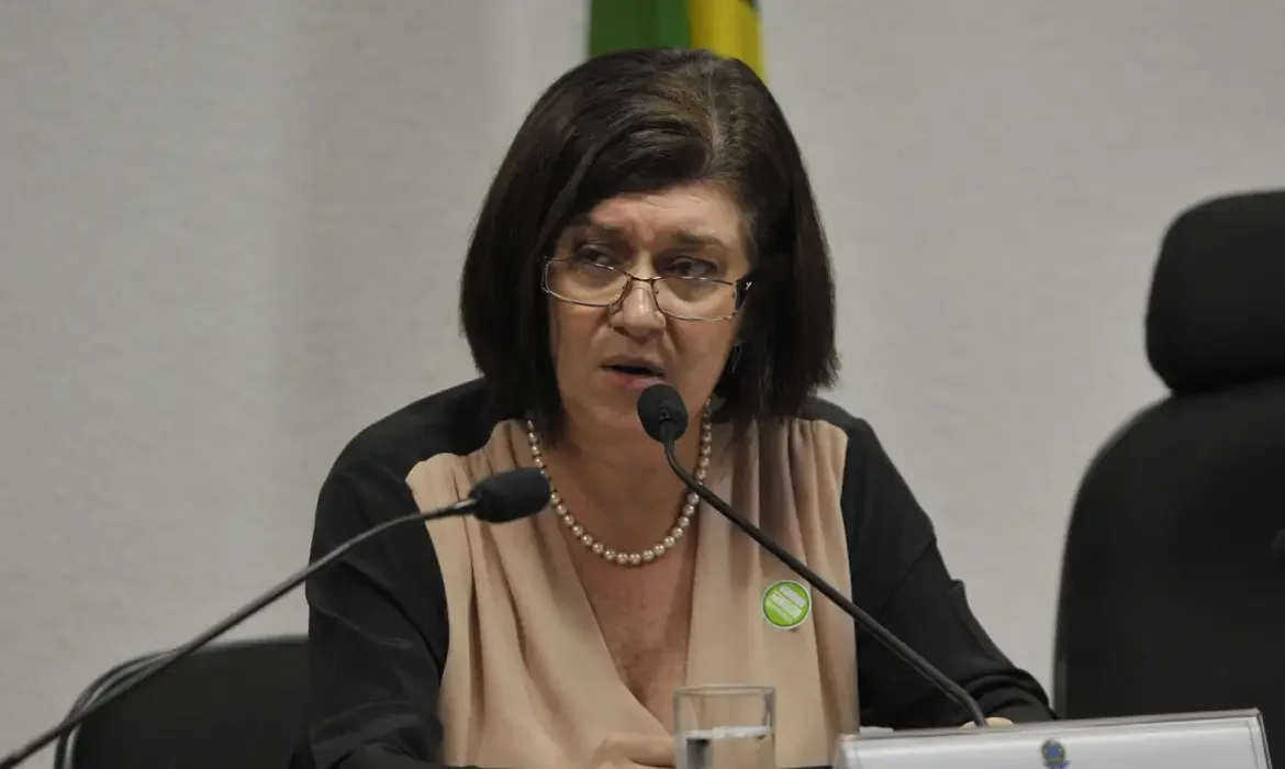Engenheira Magda Chambriard é indicada à presidência da Petrobras