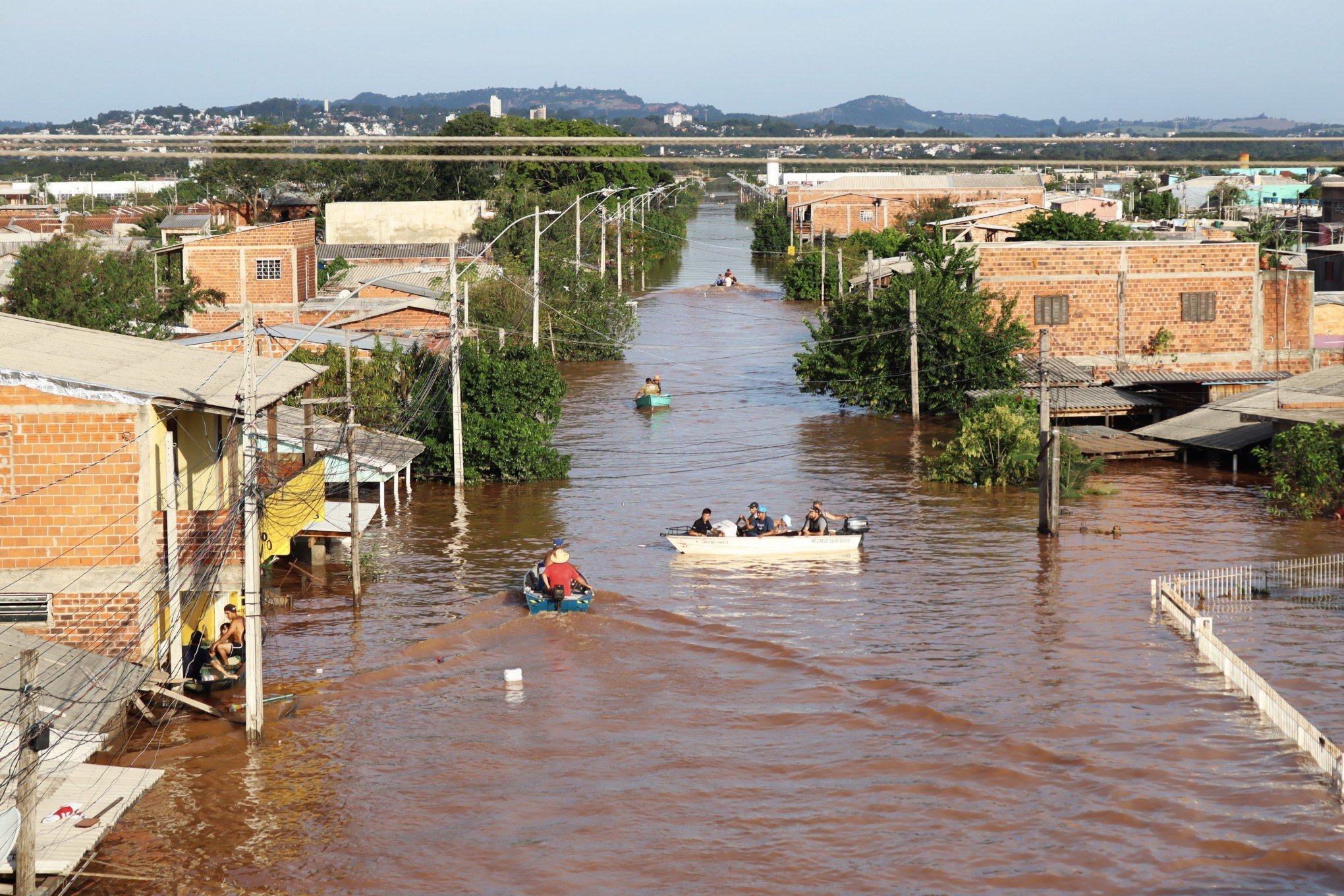 CATÁSTROFE NO RS: Quatro cidades provisórias devem ser construídas para vítimas da enchente; 2 estão previstas para a região