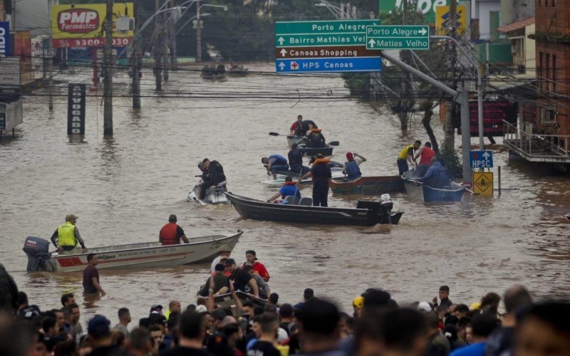 Canoas teve 152 mil moradores atingidos pela enchente, boa parte no bairro Mathias Velho | abc+
