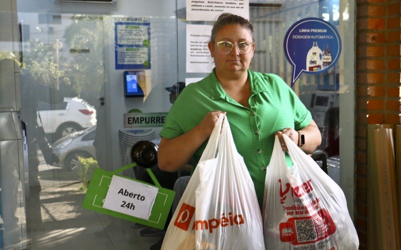 Cintia aguardava para lavar as roupas da família