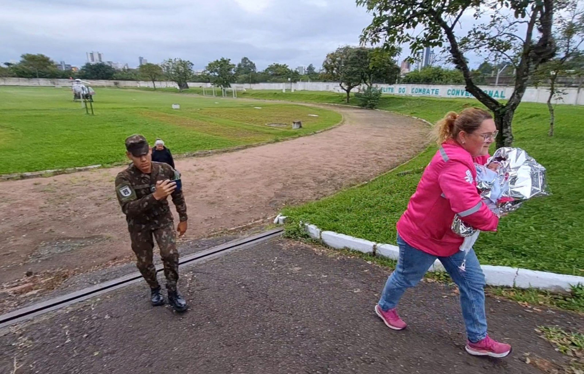 BebÃª Ã© transferida de VenÃ¢ncio Aires para SÃ£o Leopoldo, sua cidade natal, com o helicÃ³ptero da PolÃ­cia Militar (PM) de SÃ£o Paulo 