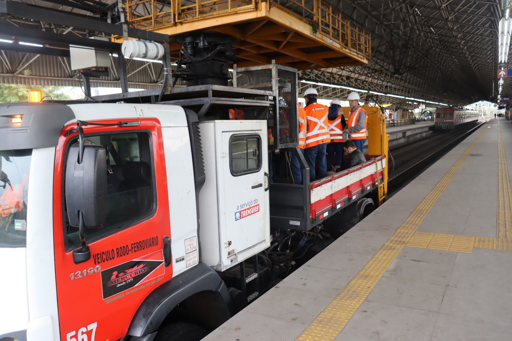 Trensurb faz primeira vistoria para iniciar planejamento de retomada da operação dos trens