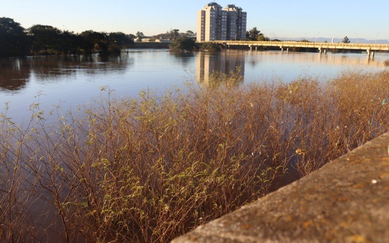 Rio dos Sinos próximo ao dique da Rodoviária leopoldense