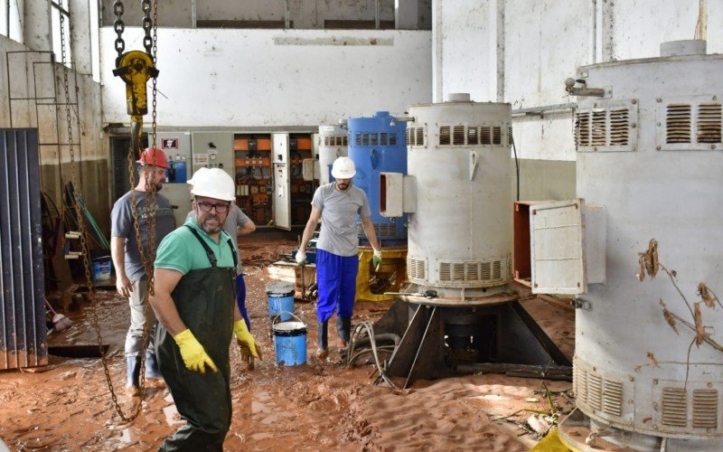 Após duas semanas de alagamento, Casa de Bombas da Santo Afonso recebe manutenção | abc+