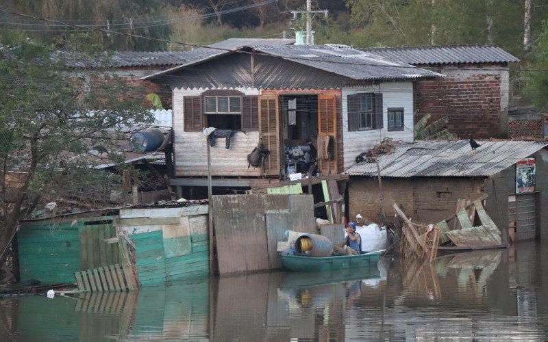 Casas ao lado do Arroio Gauchinho foram destruídas