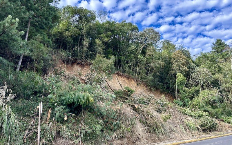 Desmoronamento atingiu bairro Dutra, em Gramado