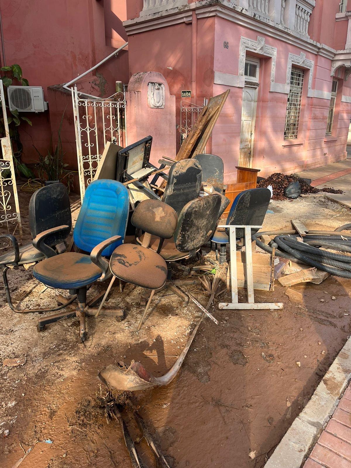 Limpeza da CÃ¢mara de Vereadores de SÃ£o Leopoldo