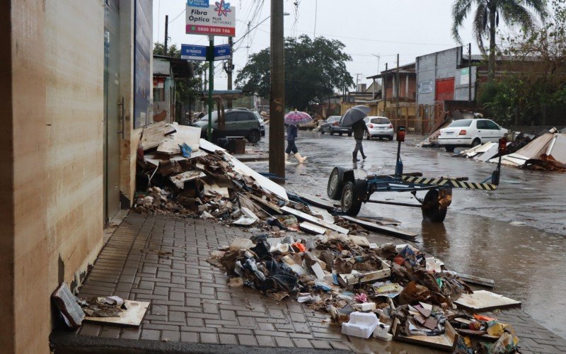 Chuva e entulhos tornam-se um problema