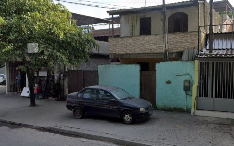 Adolescente de 16 anos é suspeito de matar os pais a marteladas e atear fogo na casa | abc+