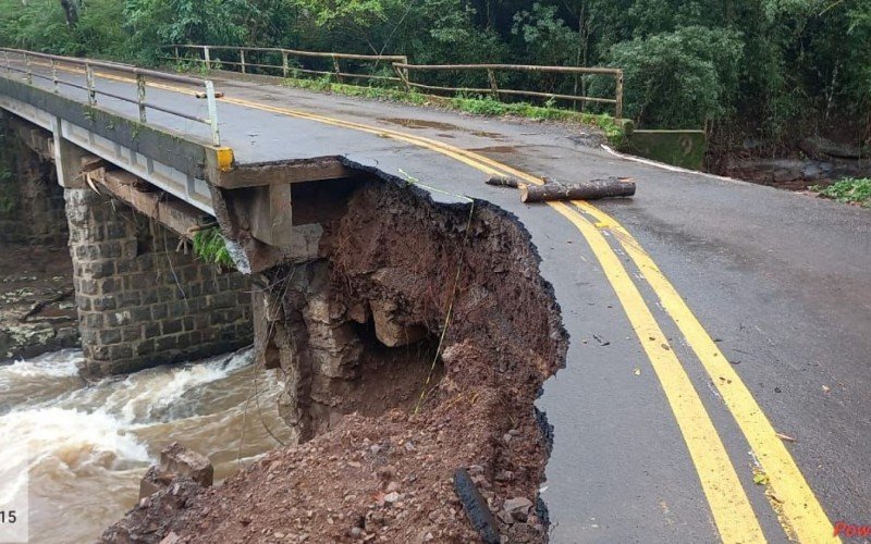 Ponte do Louro interditada totalmente em Canela