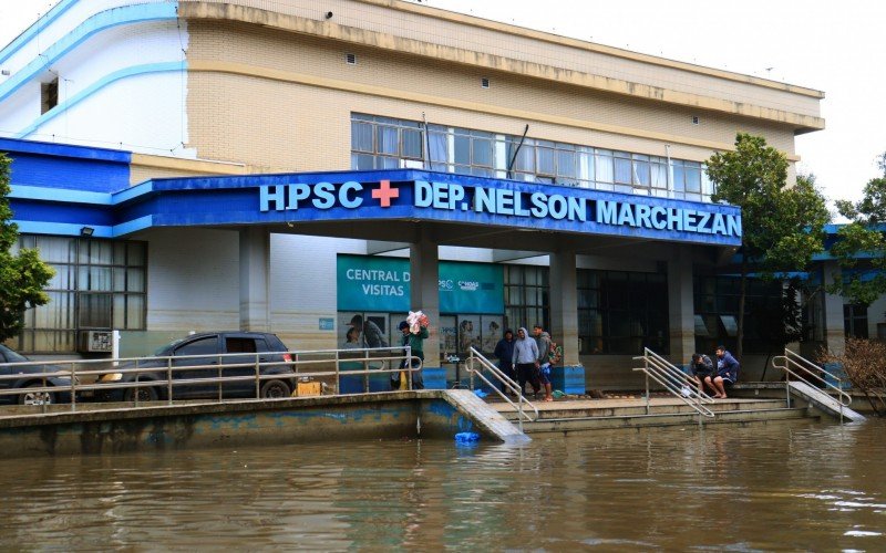 Região no entorno do HPSC permanece com pontos de alagamentos