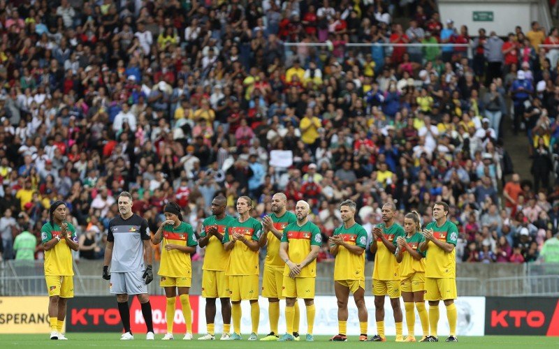 Futebol Solidário aconteceu neste domingo (26) no Maracanã