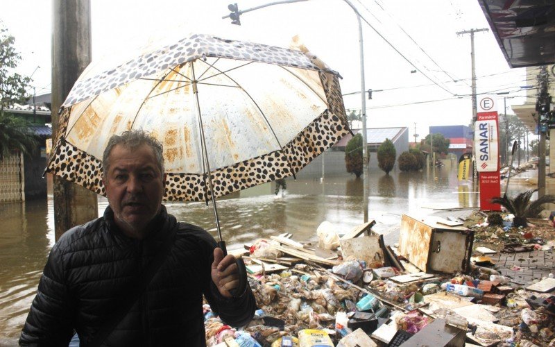 Delmar Rosa retornou, mas encontrou a área inundada após três semanas