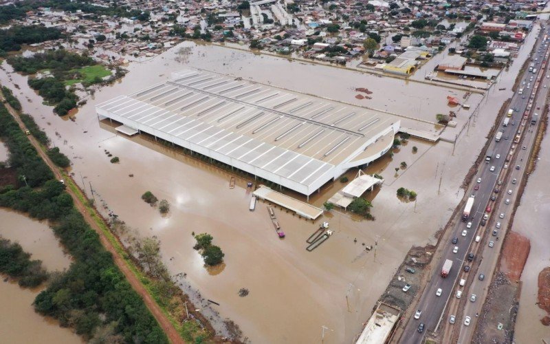 Enchente atingiu muitas empresas em São Leopoldo