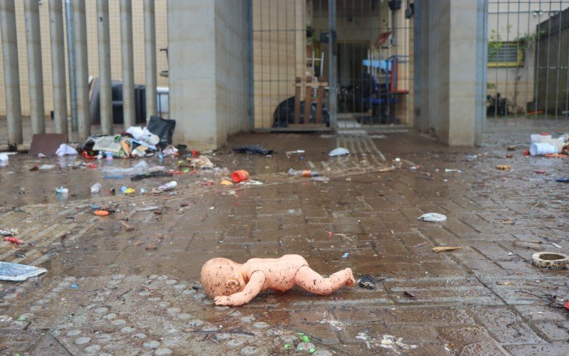 Escola de educação infantil do bairro Santo Afonso, em Novo Hamburgo, perdeu móveis, brinquedos, entre outros bens, adquiridos há apenas 3 anos  | abc+