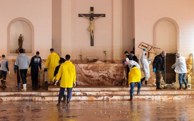 Diocese convoca voluntários para mutirão de limpeza | abc+