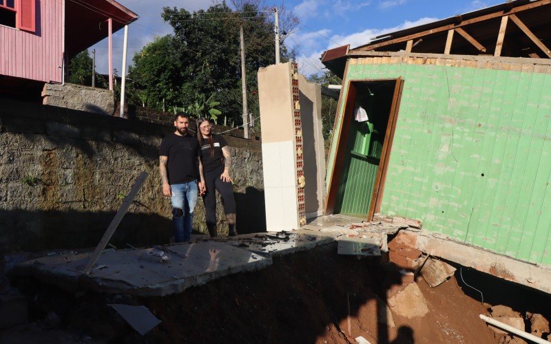 Casa de Lindomar e Danubia por um fio de  despencar