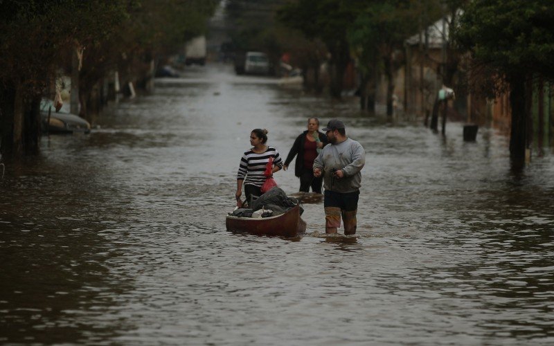 Rio Branco registra diversas ruas alagadas