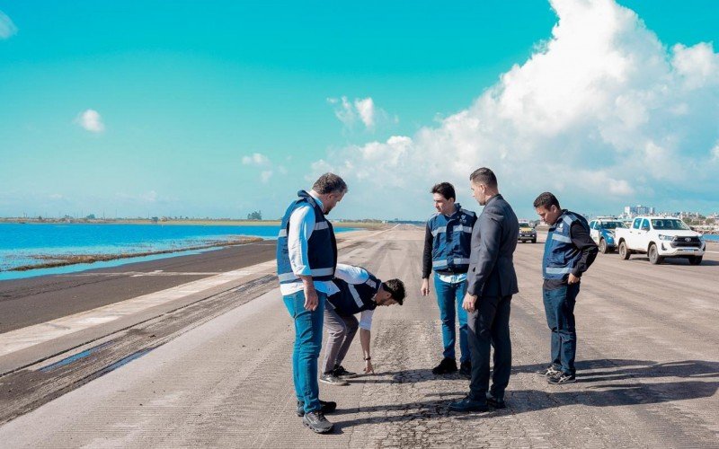 Ministro e técnicos da Anac vistoriaram aeroporto Salgado Filho nesta quarta | abc+