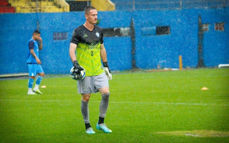 Breno vai fazer a primeira partida pelo profissional do Noia | abc+