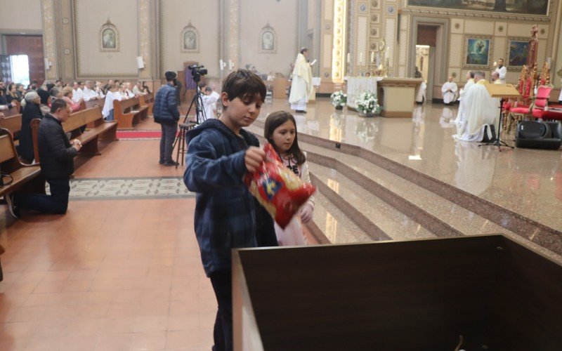 Dia de Corpus Christi é marcado pela solidariedade em Novo Hamburgo
