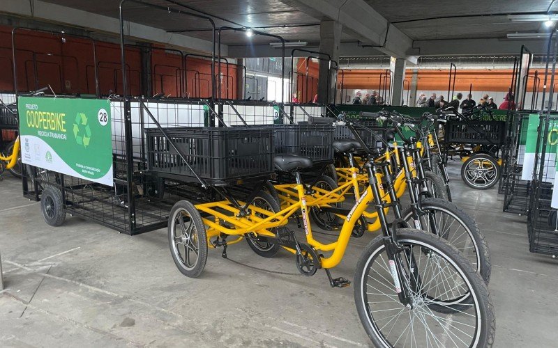 Cooper Bikes foram entregues na quarta-feira para recicladores